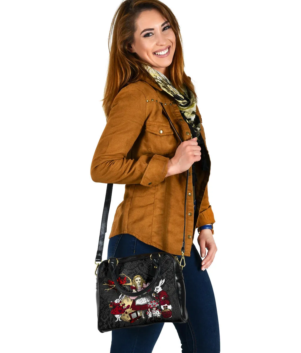 Alice in Wonderland, Alice and the Baby Pig Shoulder handbag (HBAP1)