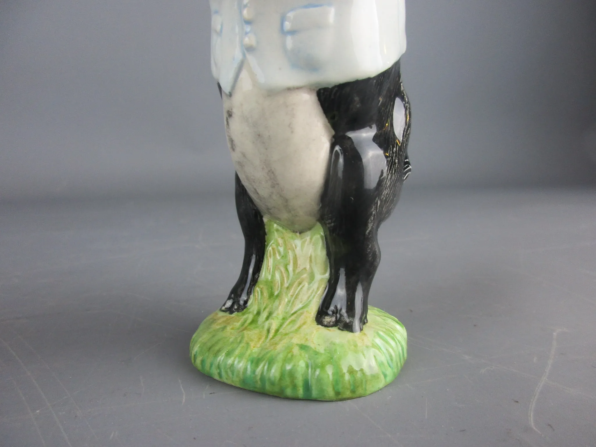 Beswick Ceramic Figurine Depicting Pig Violinist Vintage 1970