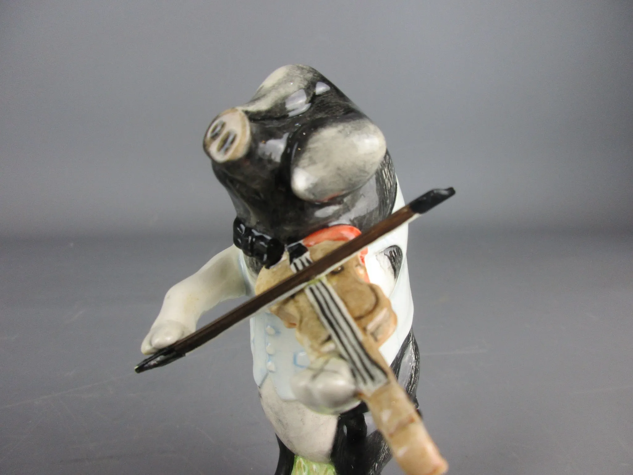 Beswick Ceramic Figurine Depicting Pig Violinist Vintage 1970