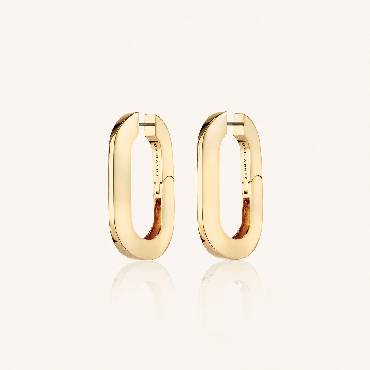 Kylie Jenner in Mega U-links