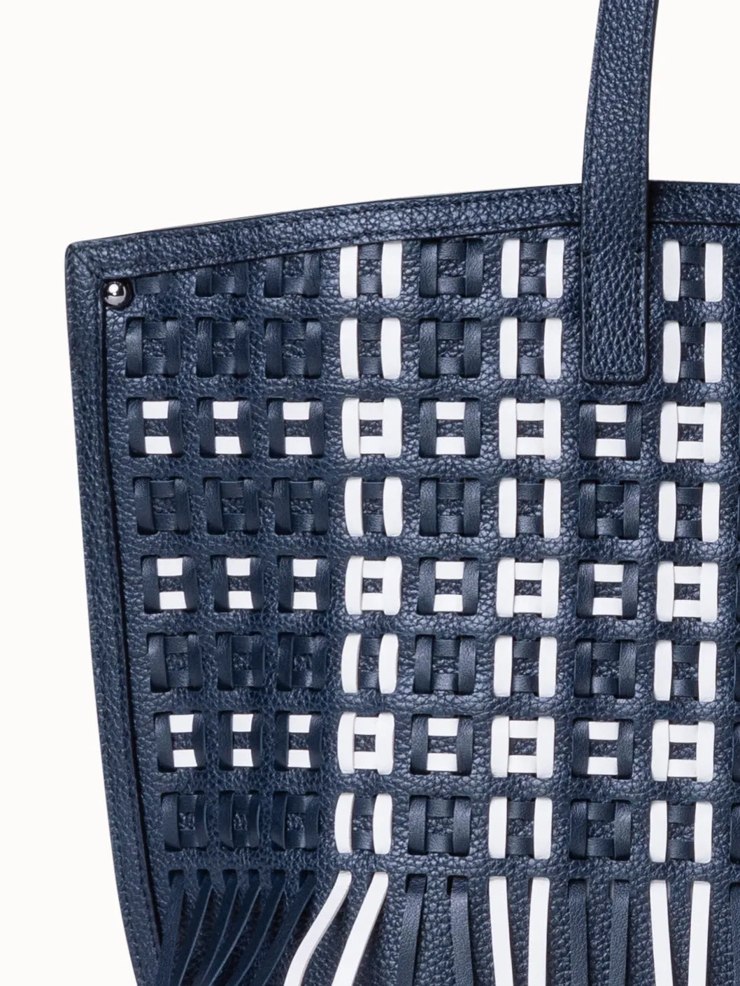 Small Ai Schultertasche aus gewebtem Leder mit Fransen