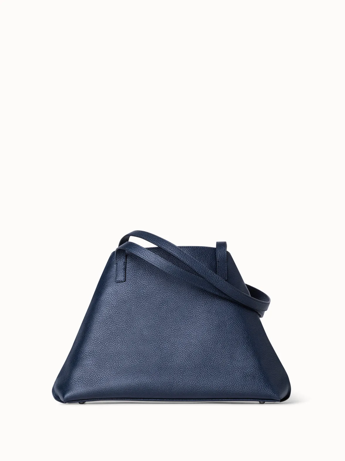 Small Ai Schultertasche aus gewebtem Leder mit Fransen