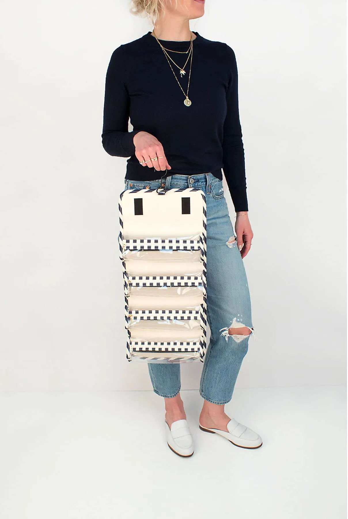Travel Toiletry Kit - Hanging   Rollable